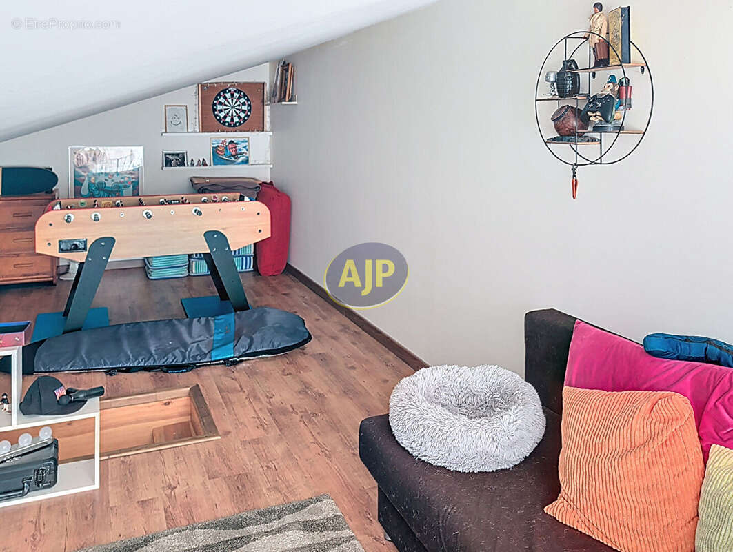 Maison à GRAYAN-ET-L'HOPITAL