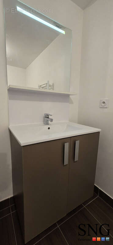 Appartement à LA ROCHETTE