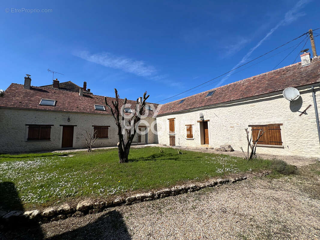 Maison à MILLY-LA-FORET