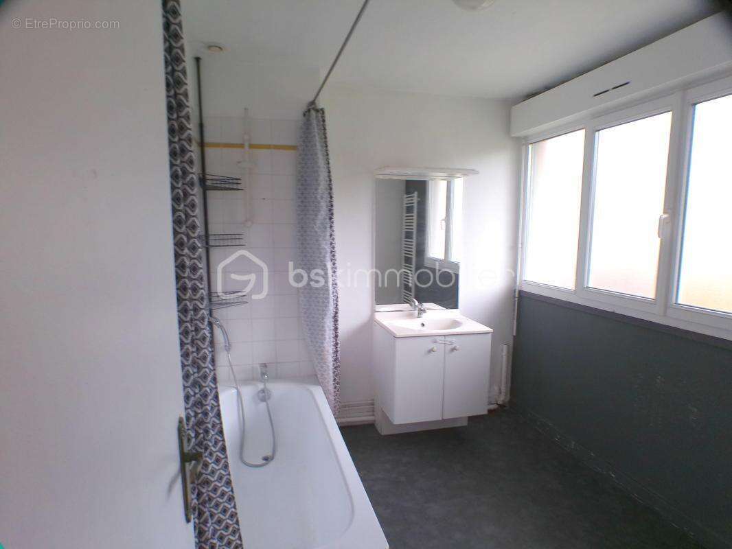 Maison à FONTEVRAUD-L&#039;ABBAYE