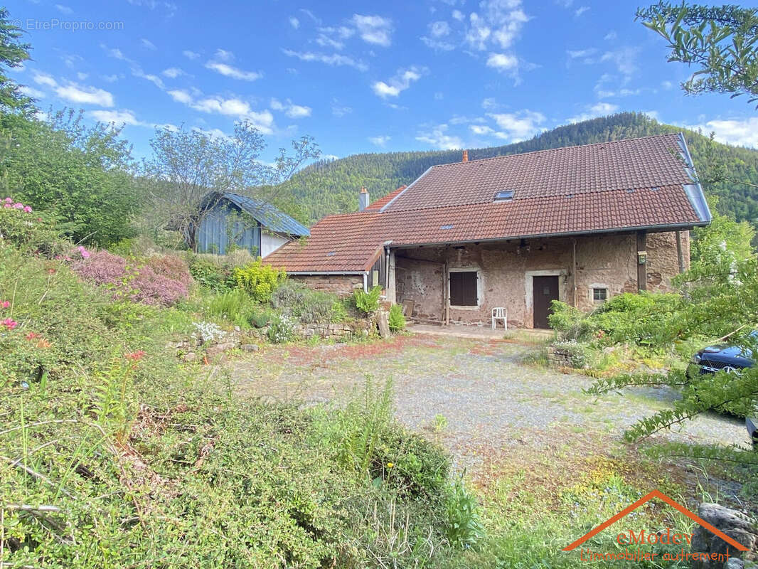 Maison à GRANDFONTAINE