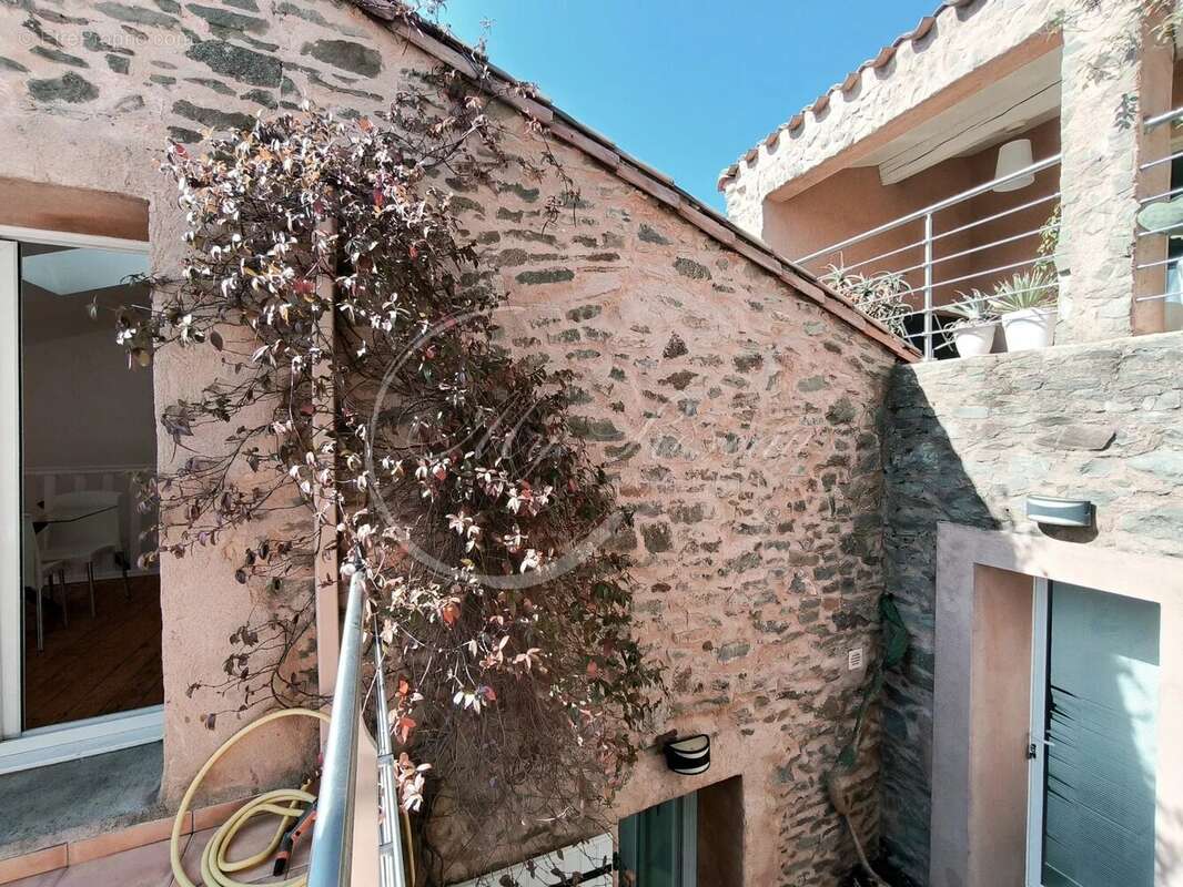 Appartement à ESCALES