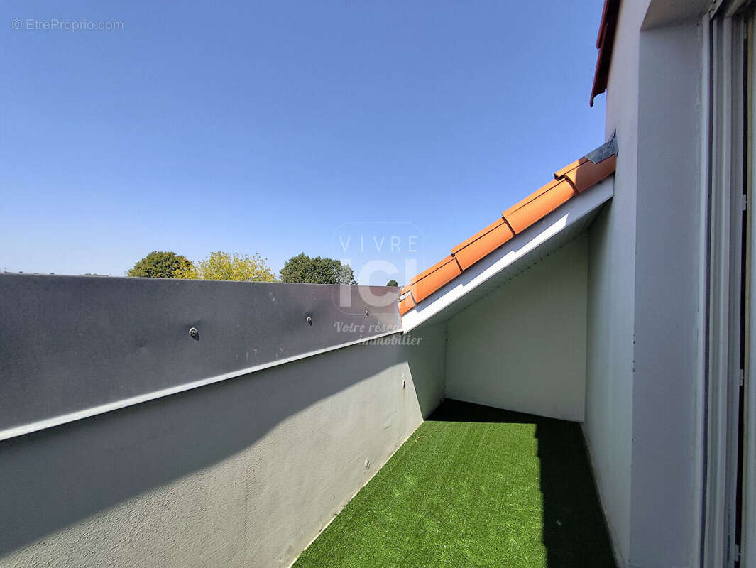 Appartement Les Sorinières  2 pièce(s) 46 m2 - photo 9