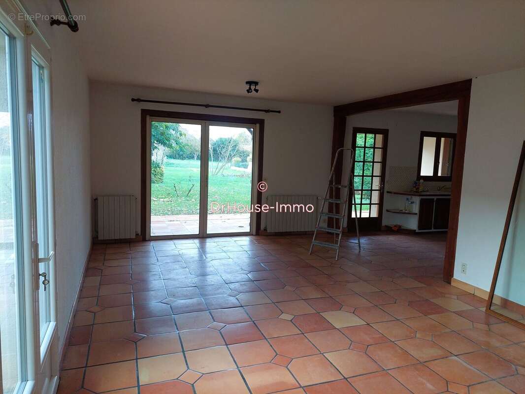 Maison à CORME-ECLUSE