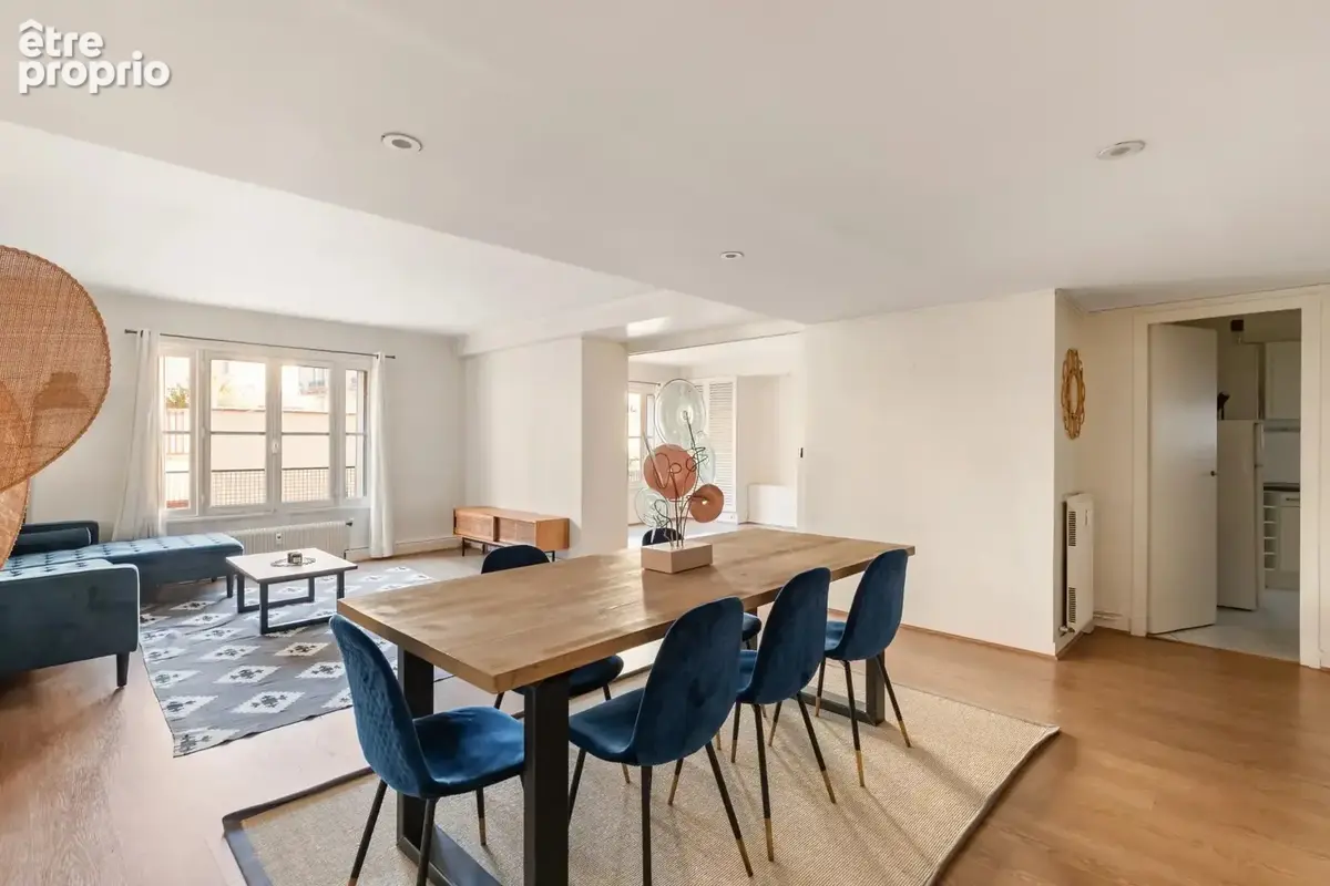 Paris 17e – Wagram – Appartement de deux pièces aux beaux volumes - photo 2