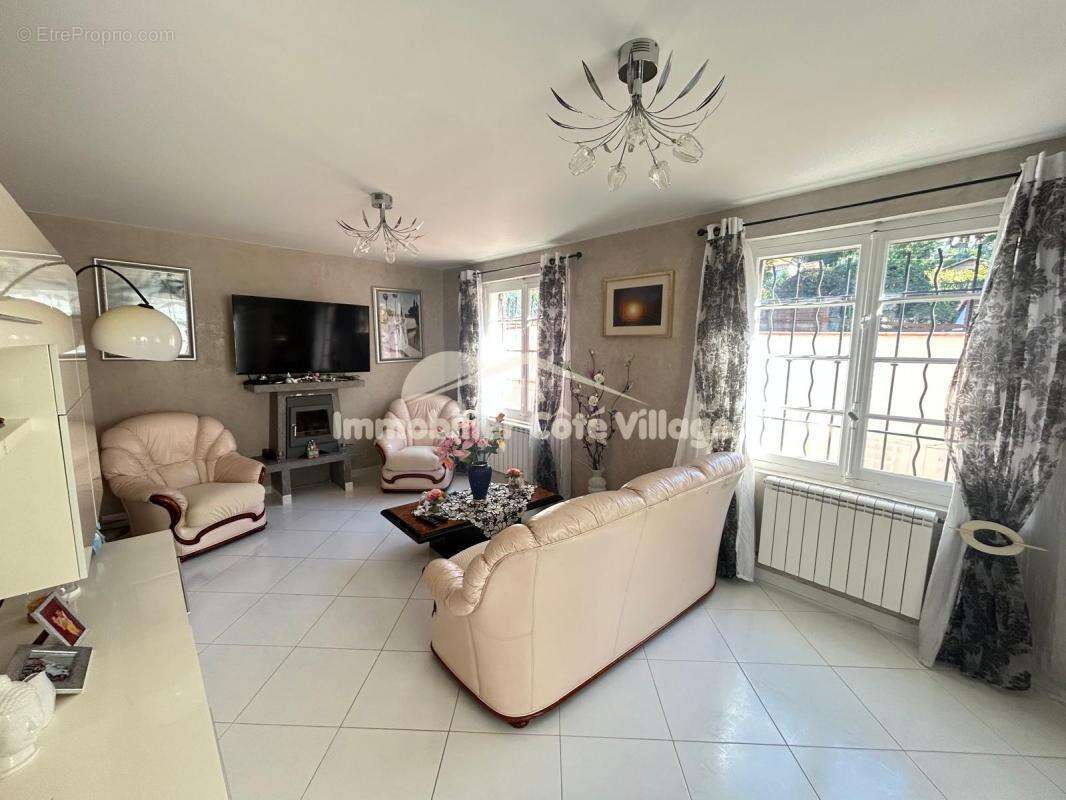 Maison à LA TRINITE