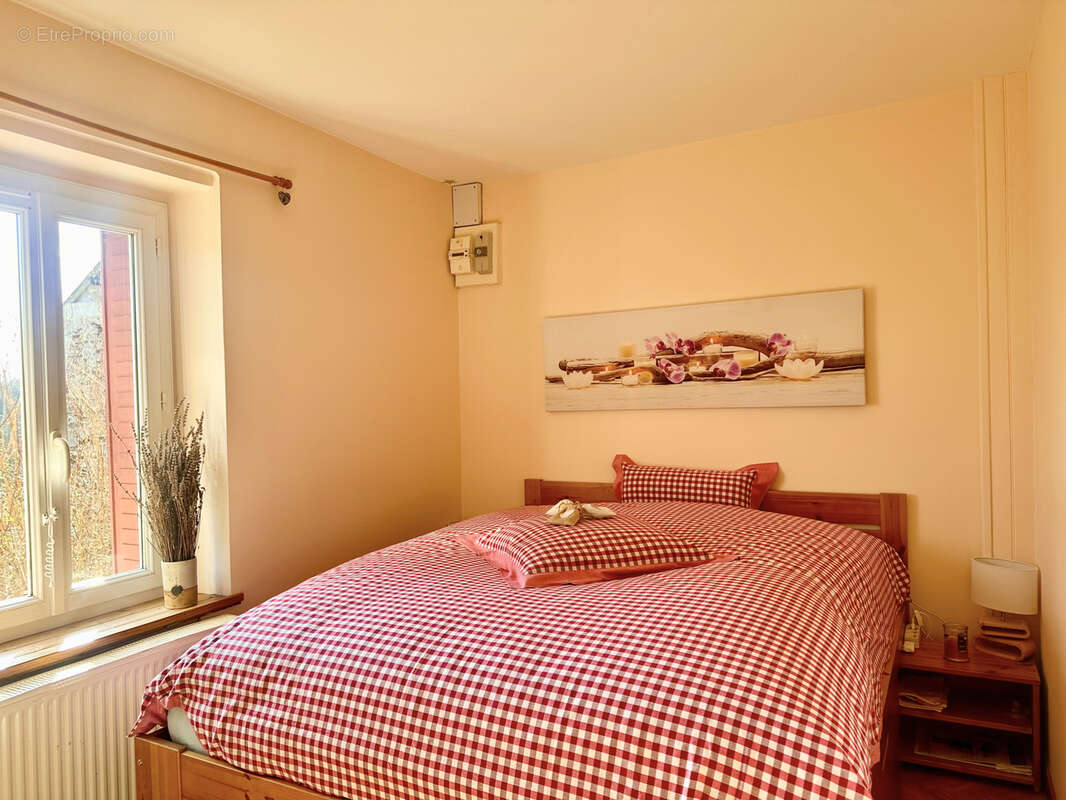 Maison à ECHASSIERES