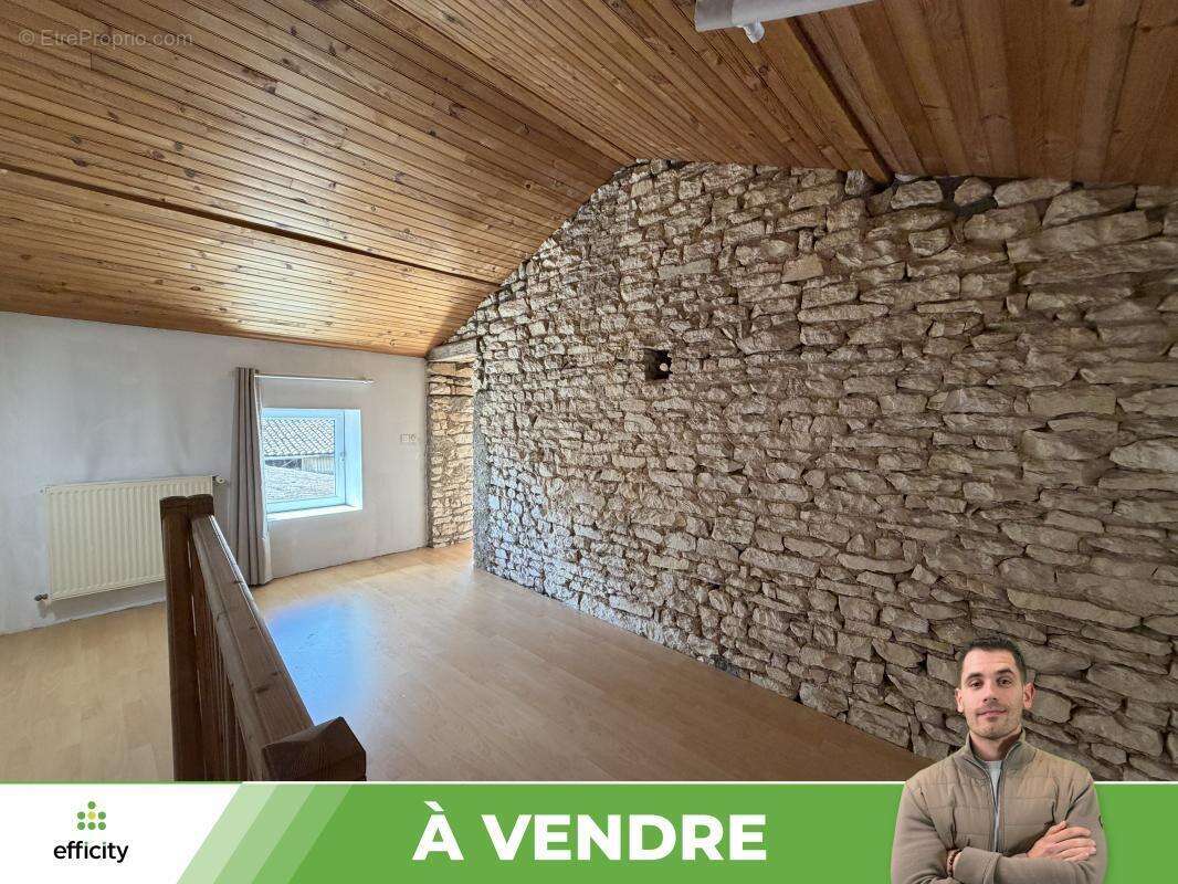 Maison 169 m² à Chabournay  - photo 12