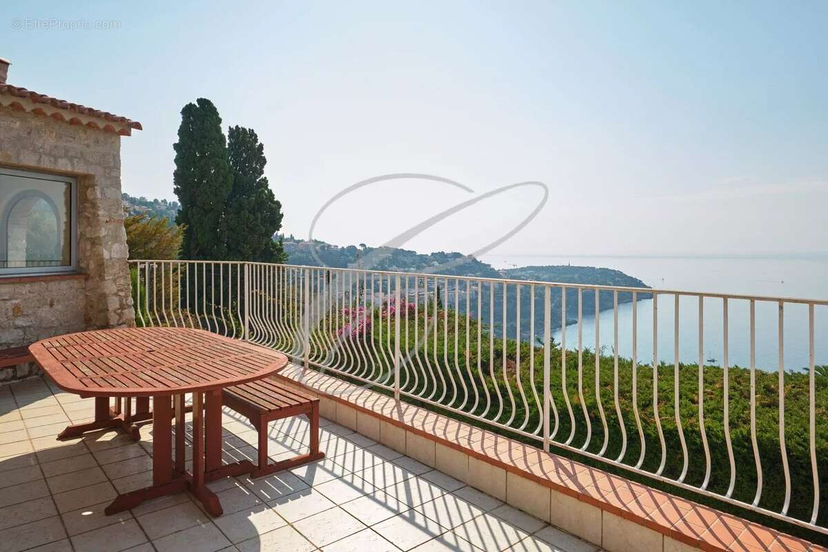 Maison à ROQUEBRUNE-CAP-MARTIN
