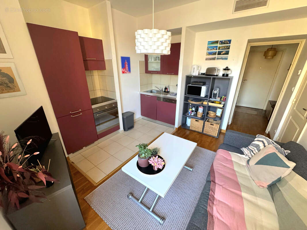 Appartement à MARSEILLE-2E