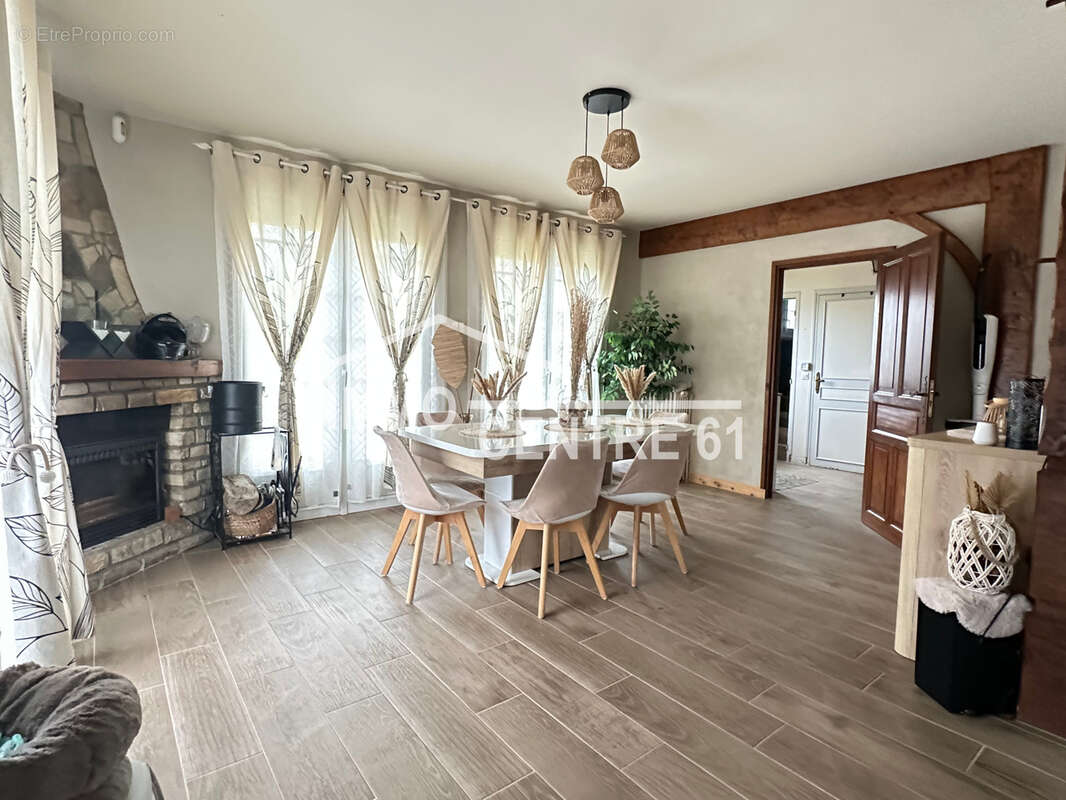 Maison à LA FERTE-MACE