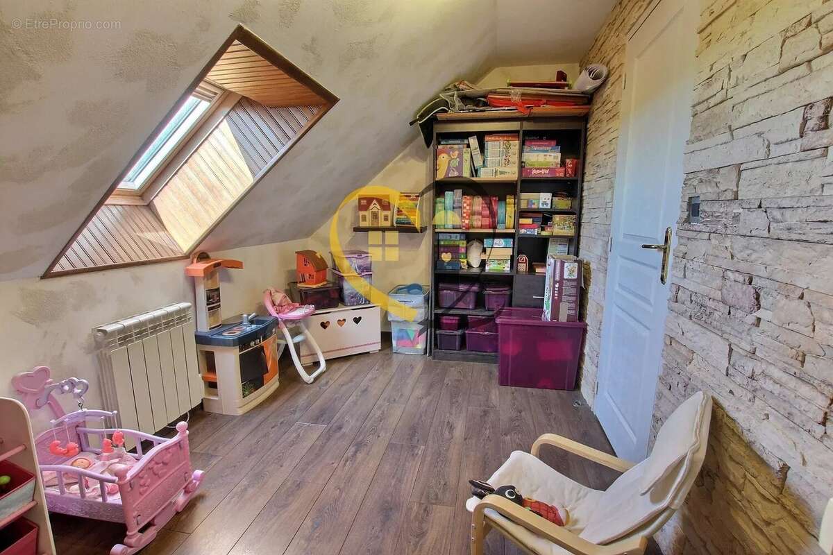 Maison à LOURY