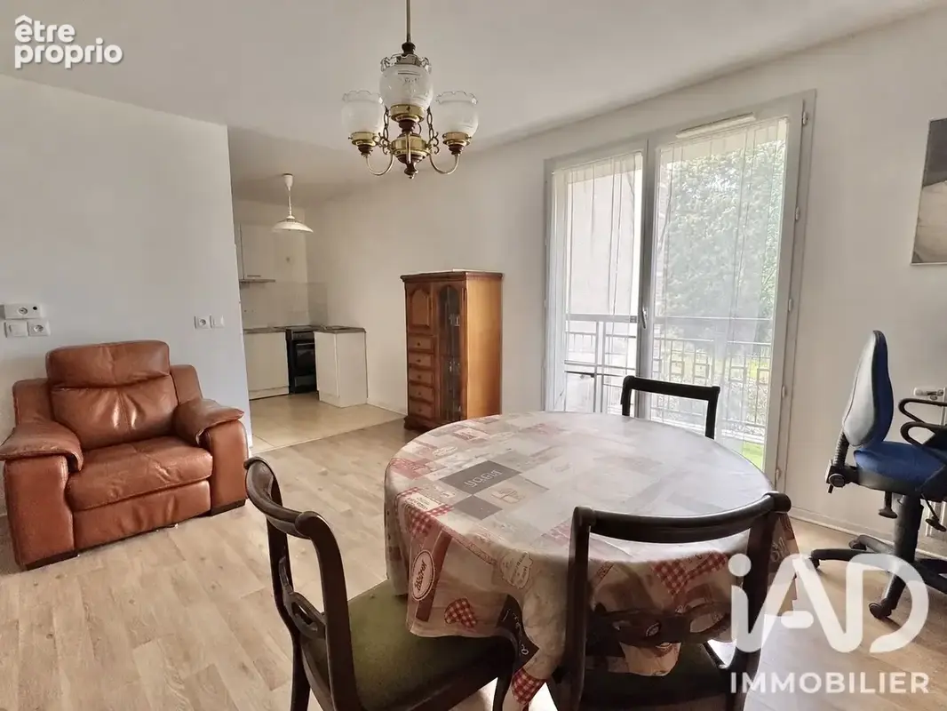 Photo 1 - Appartement à SAINT-GERMAIN-LES-CORBEIL