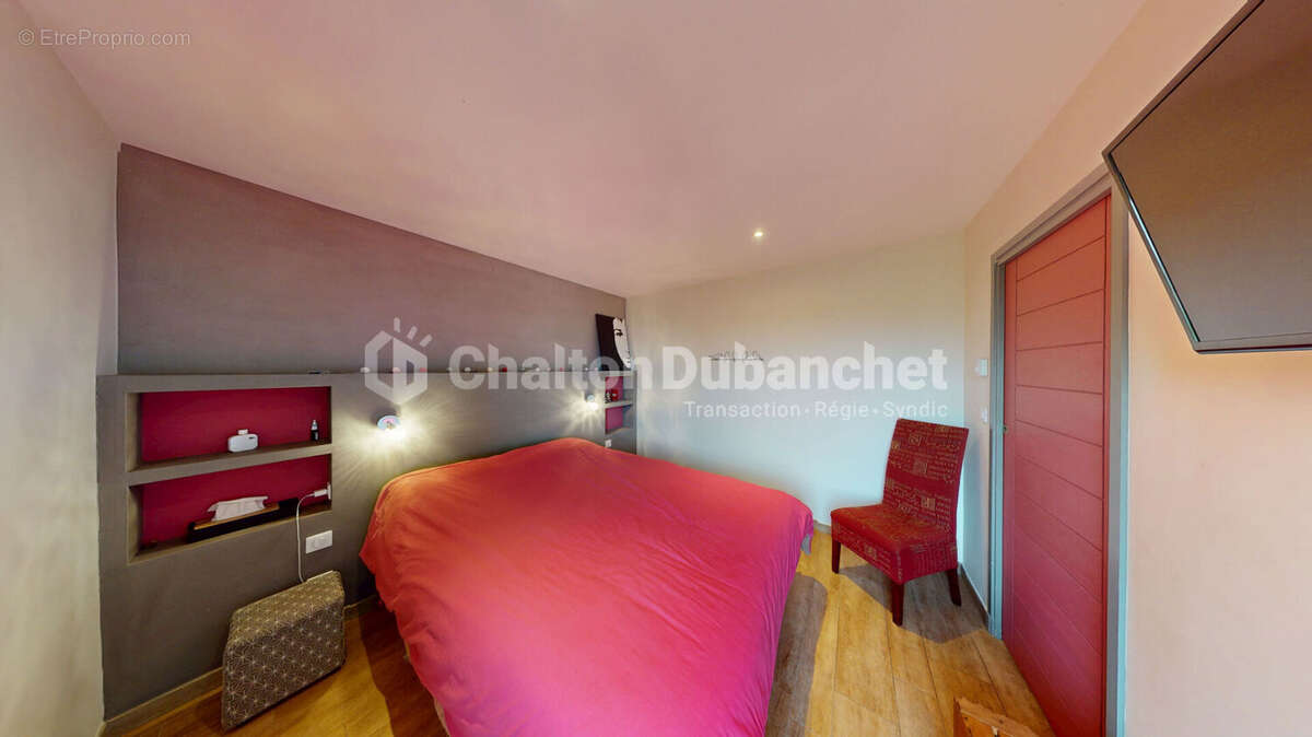 IGUERANDE - Maison  6 pièce(s) 156 m² - photo 10