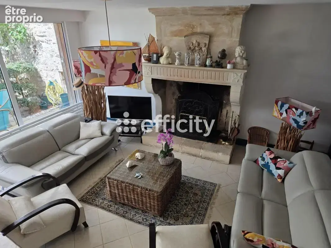 Maison 211 m² à Rochefort  - photo 2