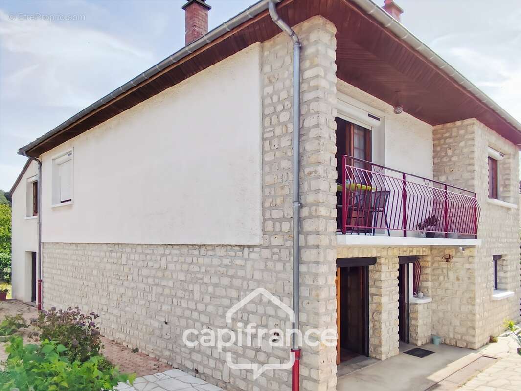 Maison à vendre 5 pièces BESSE SUR BRAYE (72)  -  Terrain 527 m²  - - photo 21