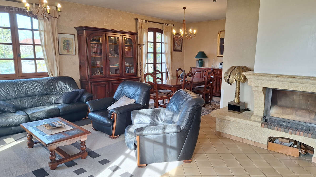 Maison à COURNON-D'AUVERGNE