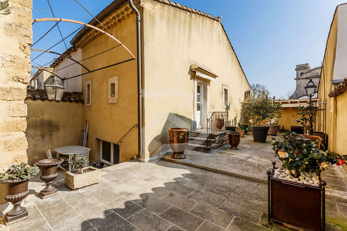 Demeure de charme avec 2 appartements attenants. - photo 2