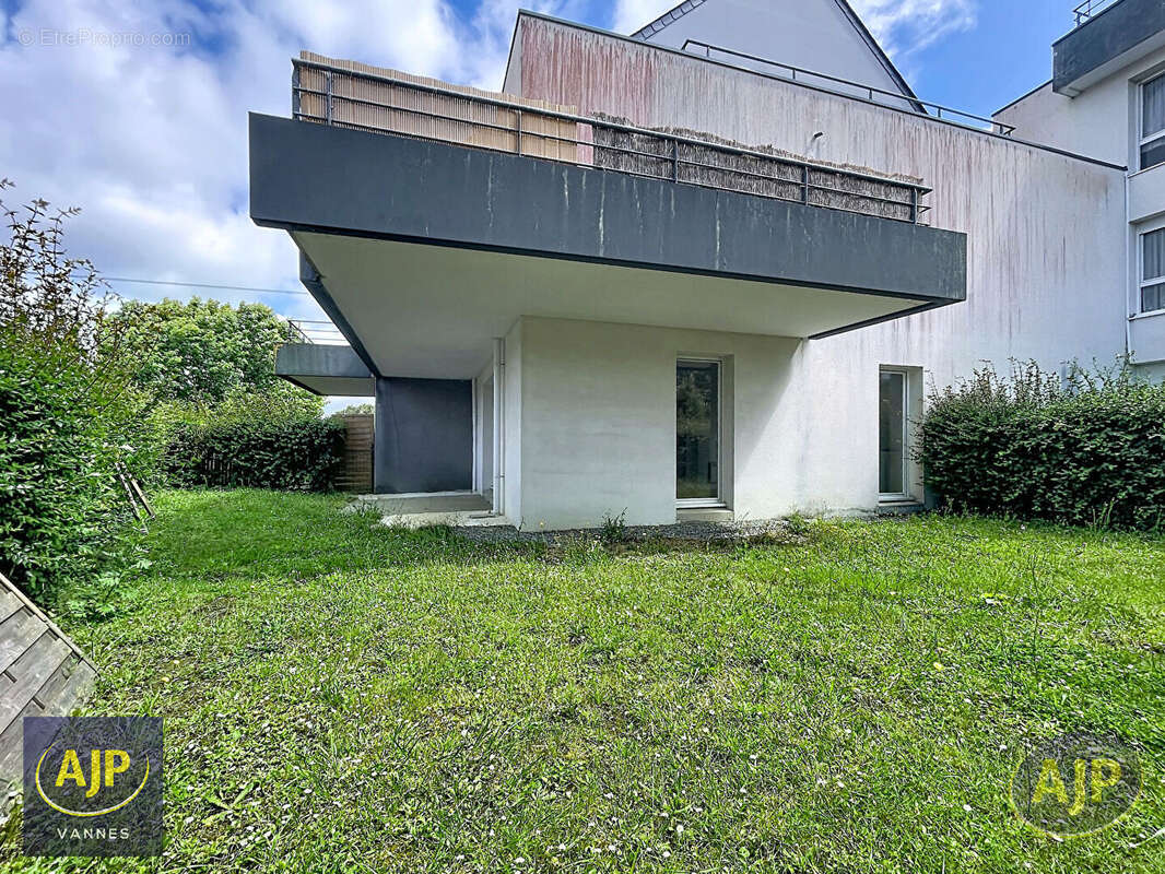 Saint ave t3  67 m2 en rez-de-jardin avec garage et parking - photo 8