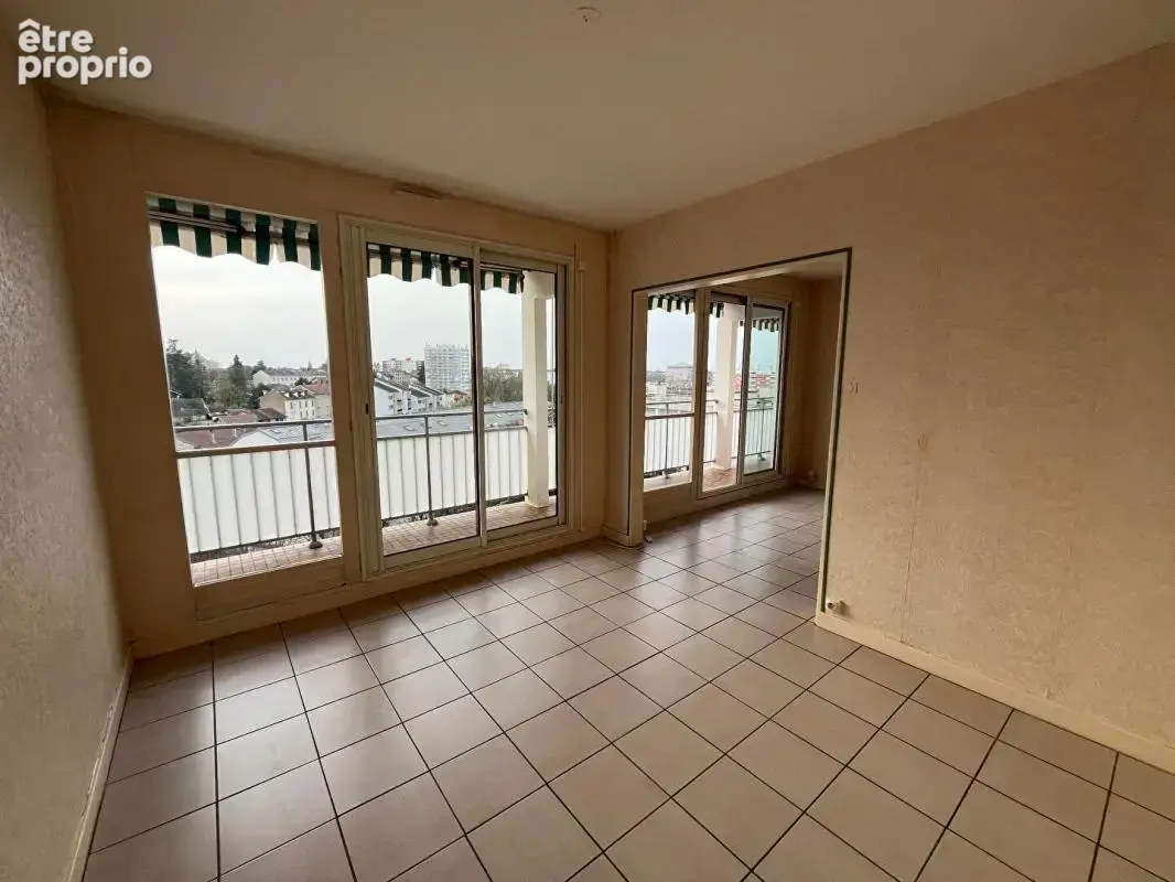 Appartement Bourg En Bresse 5 pièce(s) 79.14 m2 - photo 3