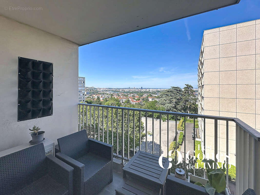 Appartement à OULLINS