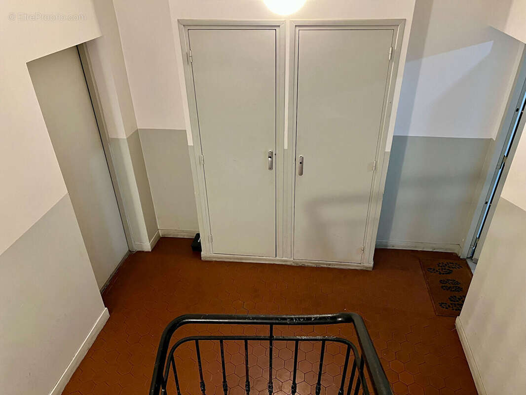 Appartement à MARSEILLE-1E