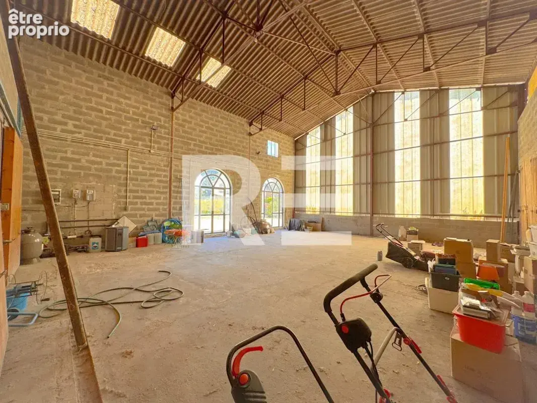 Demeure de caractère avec piscine et grande dépendance - photo 19