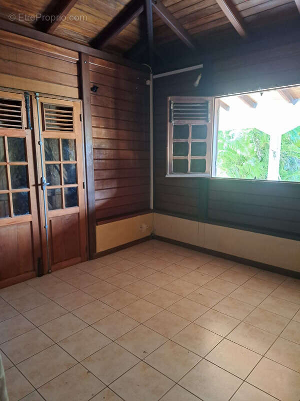 Maison à CAPESTERRE-BELLE-EAU