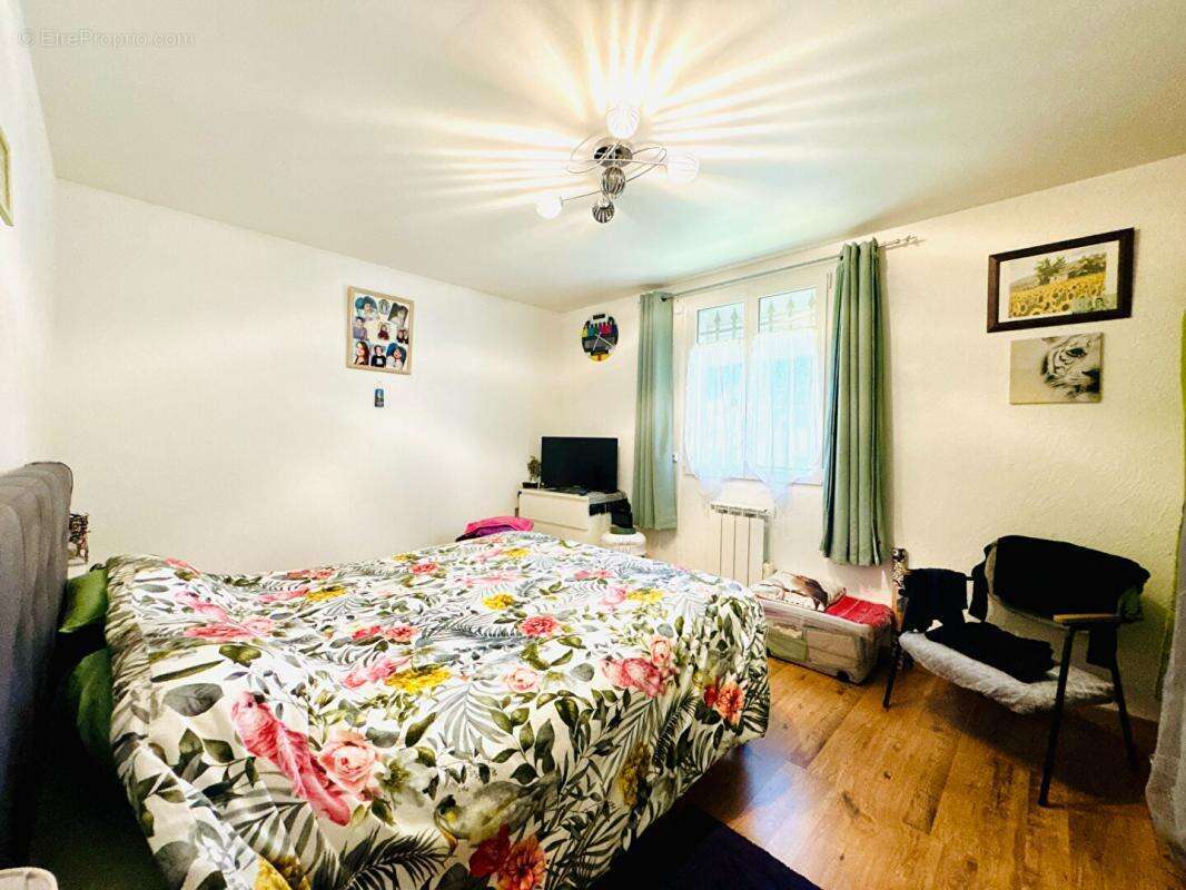 Maison à CHATEAUNEUF-LES-MARTIGUES