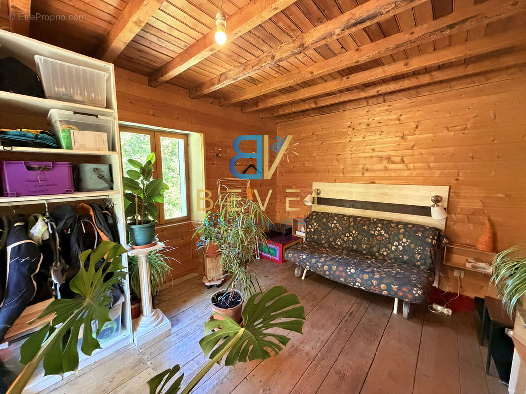 À vendre   exclusivité saint-françois-longchamp   (montaimont)  ancien corps de ferme rénové   110 m2 habitabl - photo 14