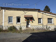 Maison à SECONDIGNY