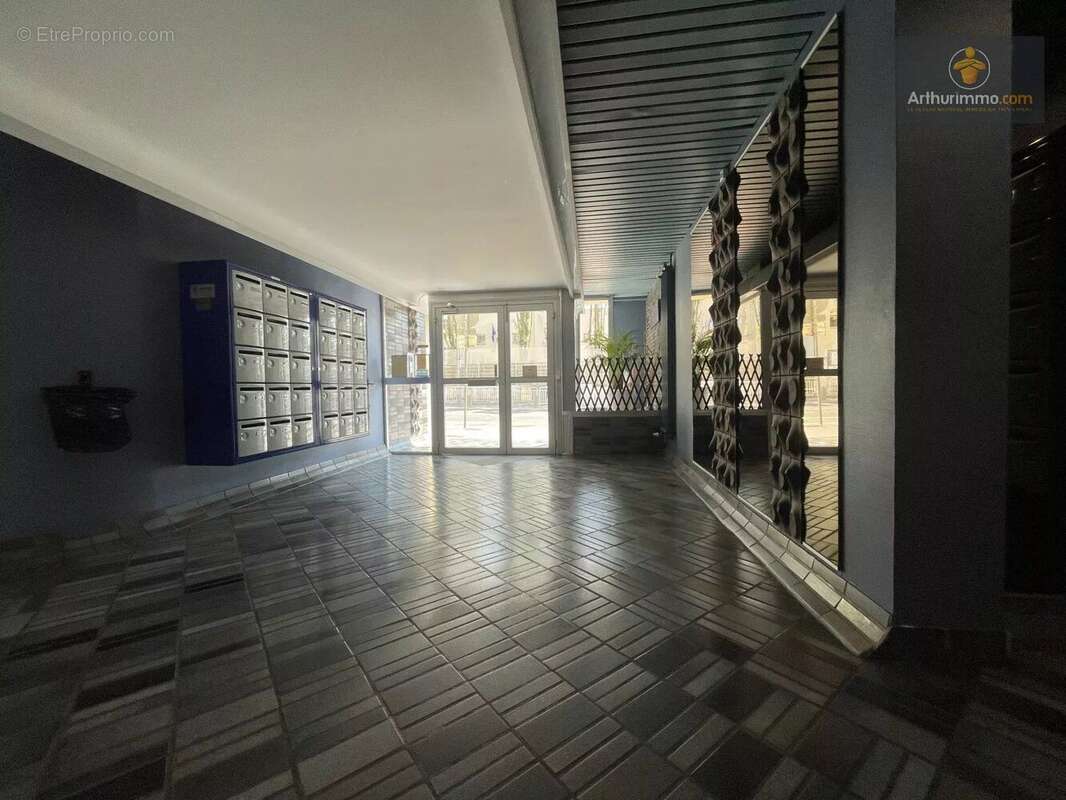 Vente Appartement Nice(06100) 210 000ï¿œ - photo 3