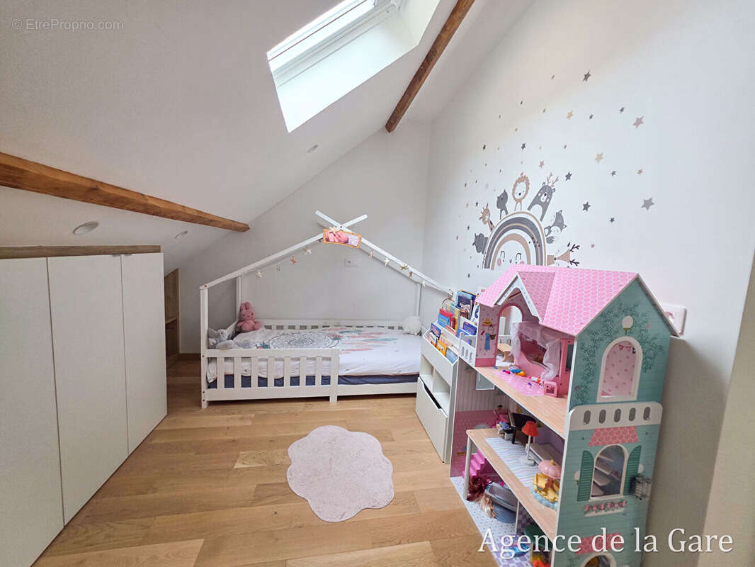 Maison à SARTROUVILLE