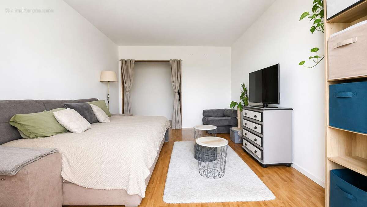 Apparrtement T3 73,76m2 - photo 2