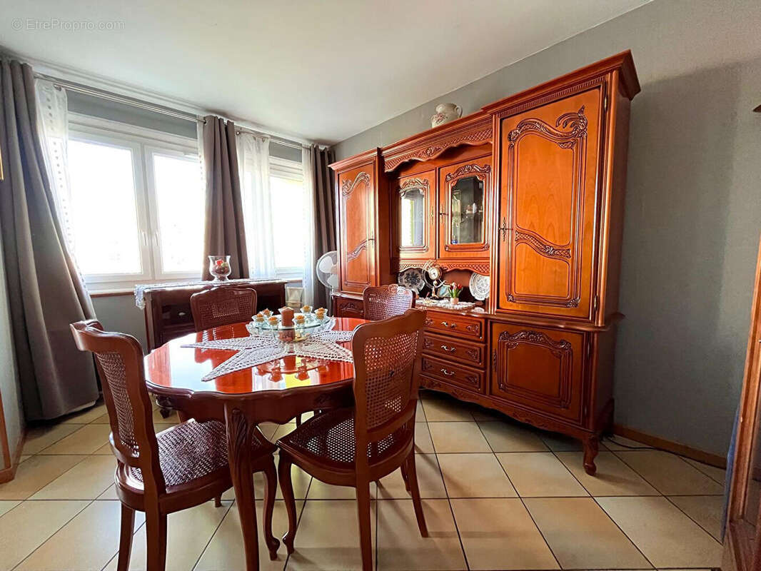 Appartement à RIS-ORANGIS