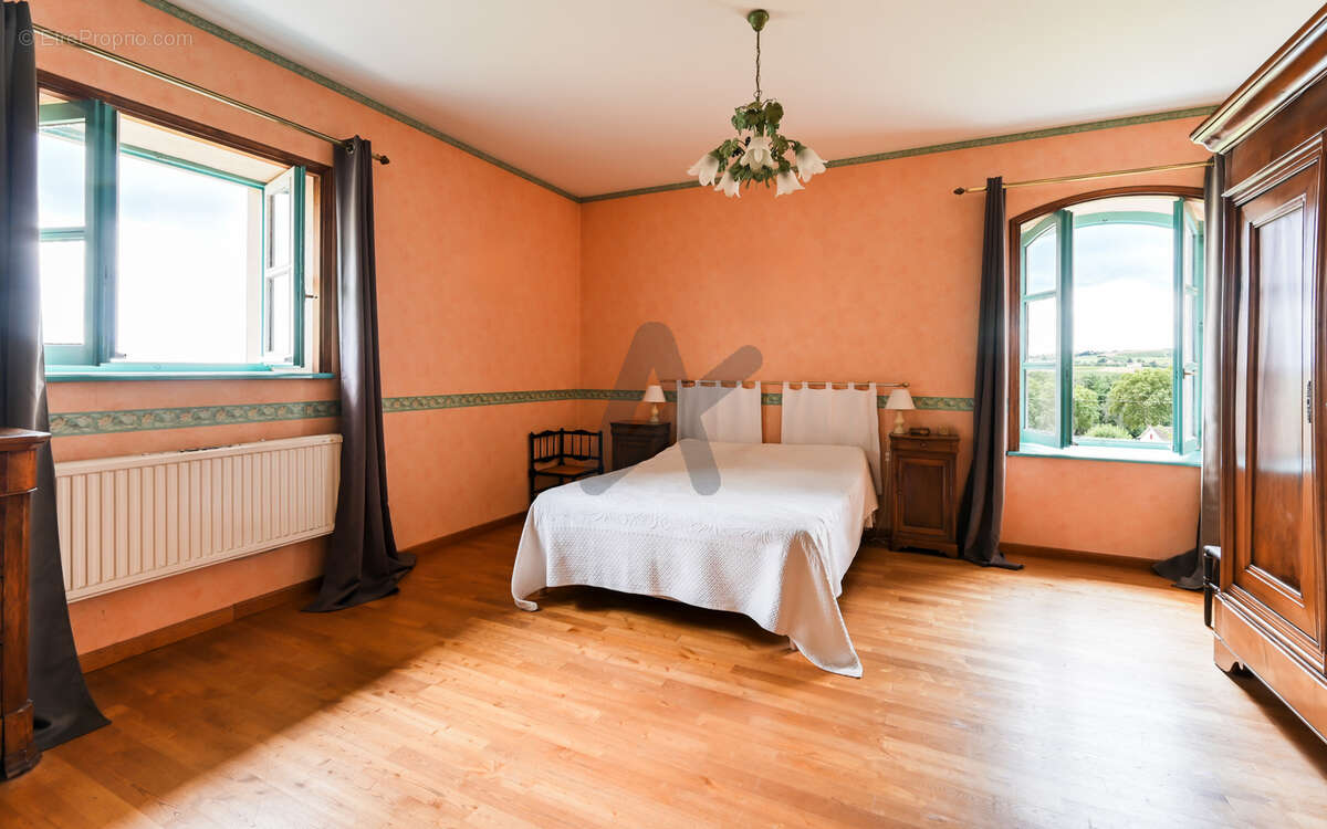 Maison à VILLEFRANCHE-SUR-SAONE