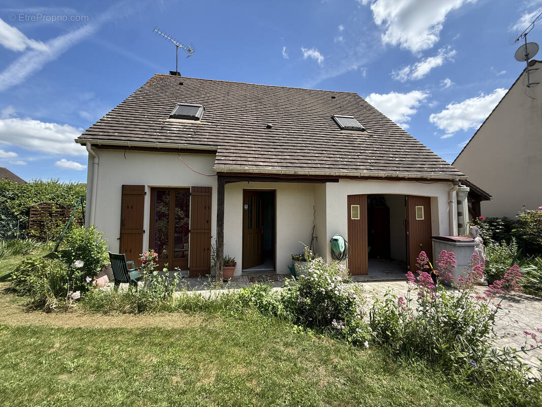 Maison à MONTEREAU-SUR-LE-JARD
