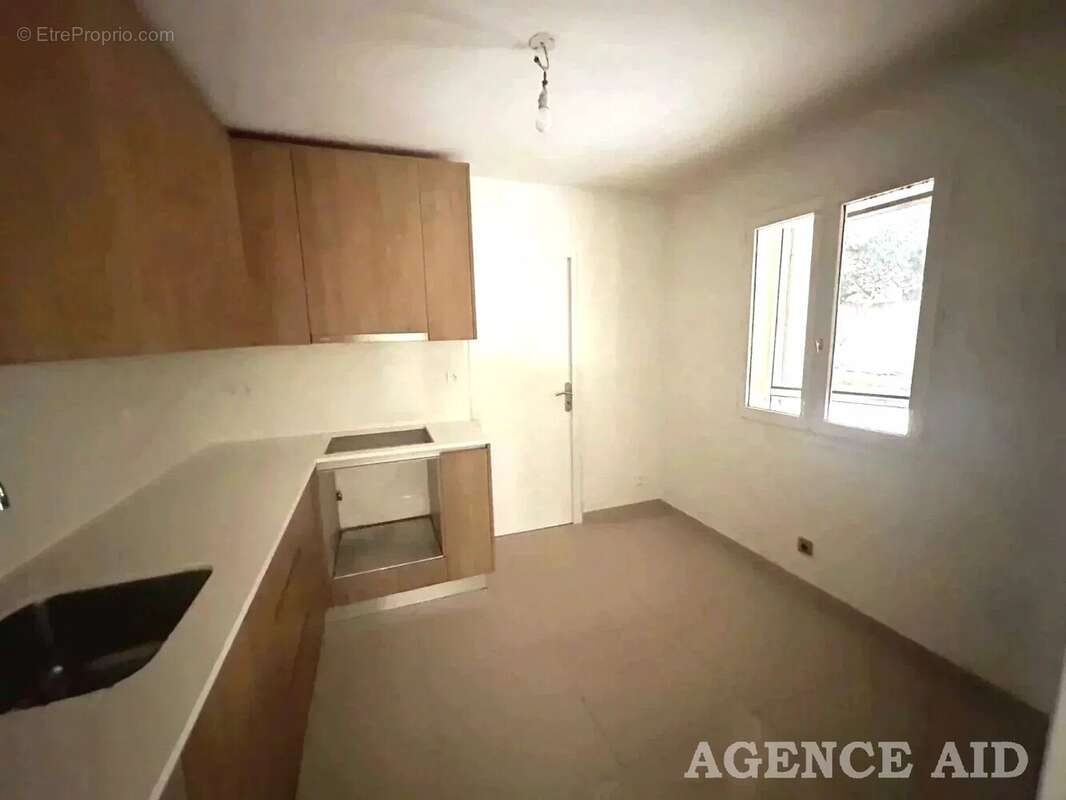 Maison à CUGES-LES-PINS