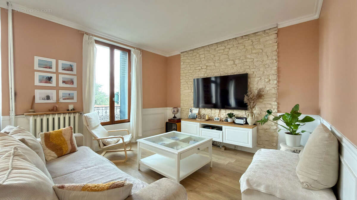 Maison à CORBEIL-ESSONNES