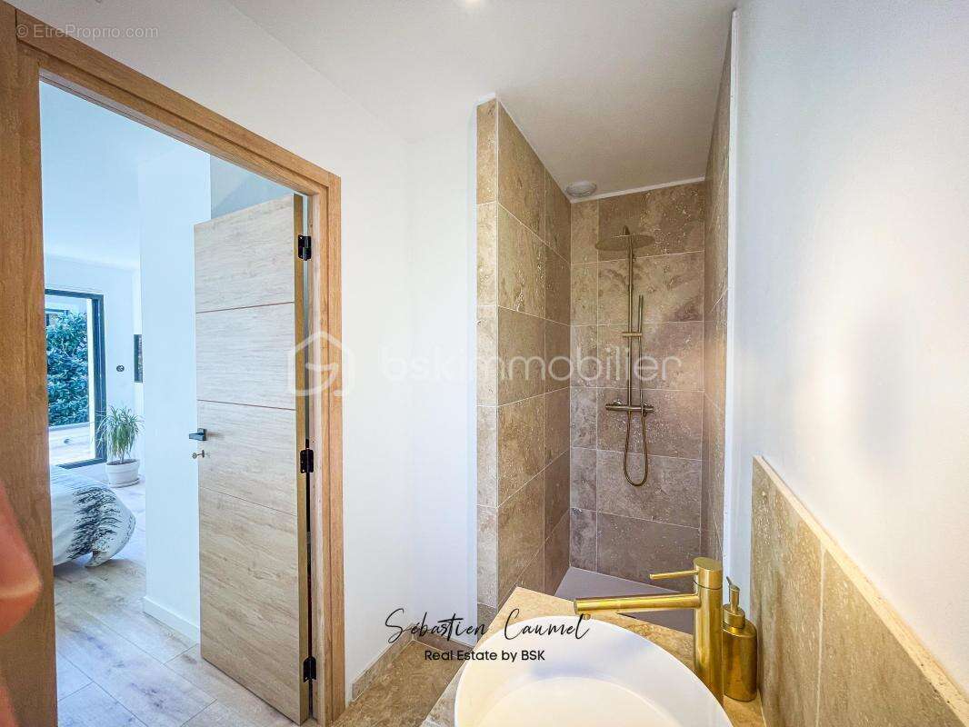 Maison à COURNONTERRAL