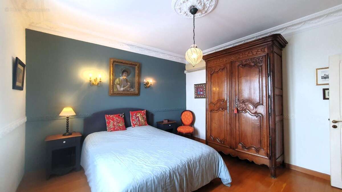 Maison à VILLEFRANCHE-DE-ROUERGUE