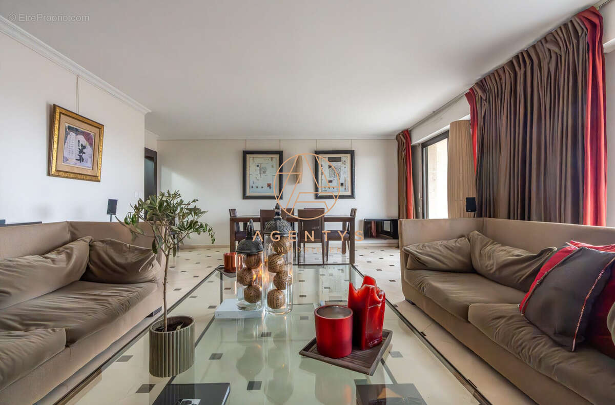 Appartement à LE PERREUX-SUR-MARNE