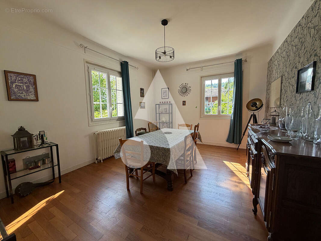Maison à LA BONNEVILLE-SUR-ITON
