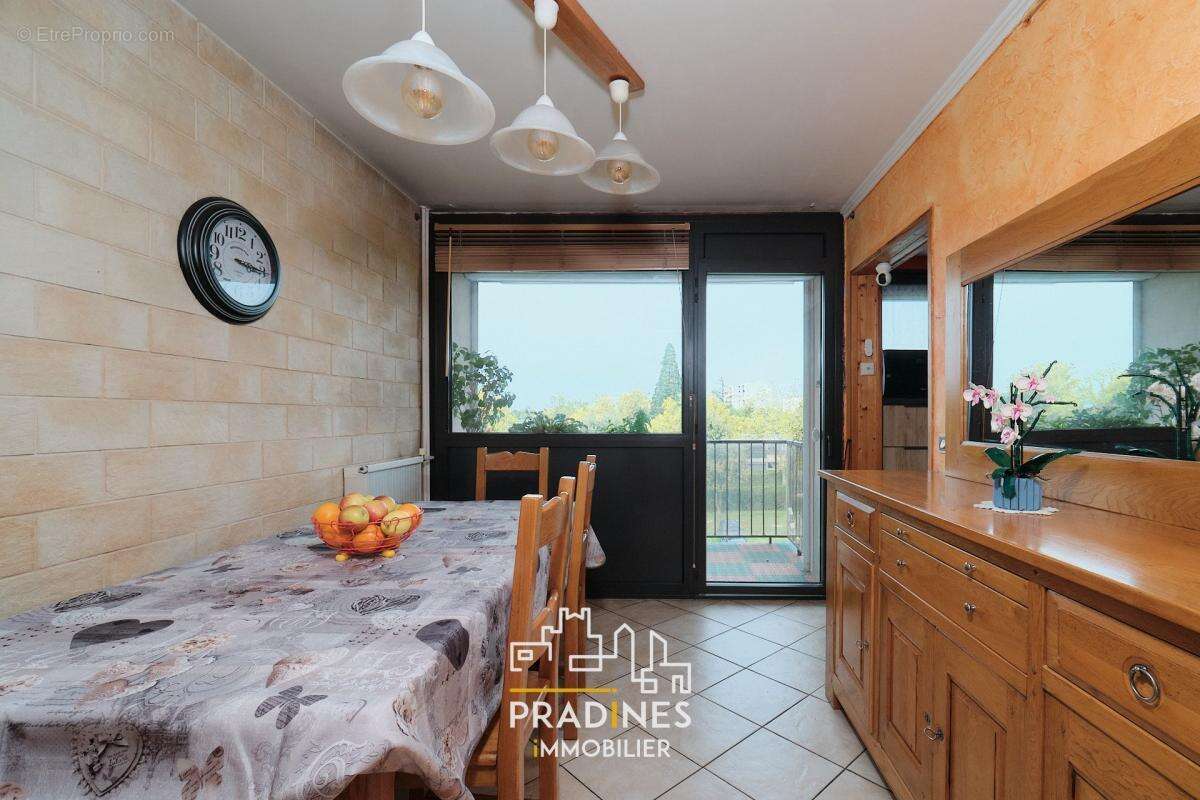 Appartement à SAINT-PRIEST