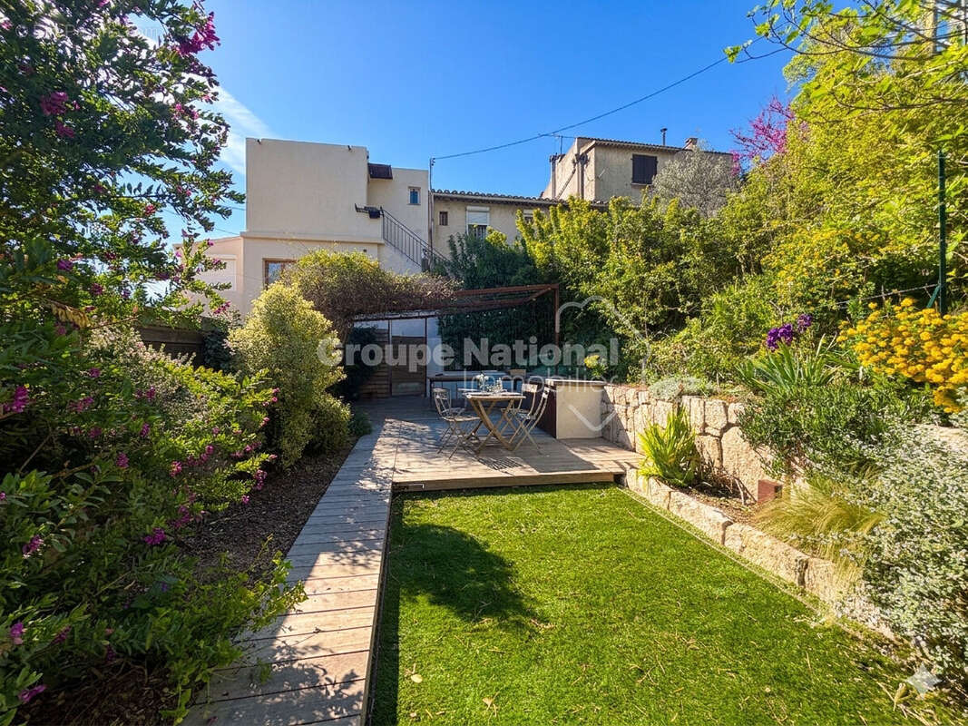 Appartement à LES PENNES-MIRABEAU