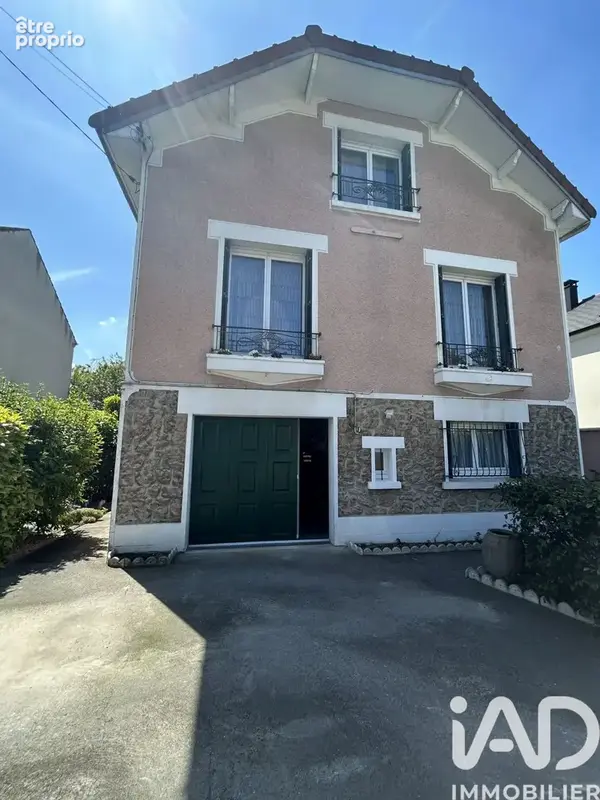 Photo 1 - Maison à LIVRY-GARGAN