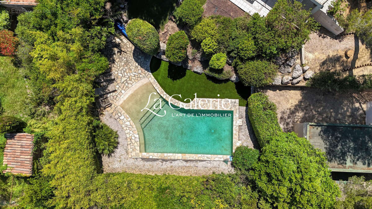 Maison à HYERES