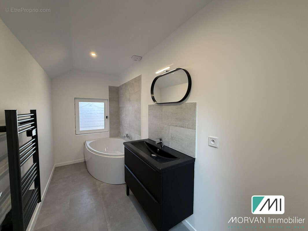Maison 113 m² à Les Essarts-Le-Roi  - photo 4