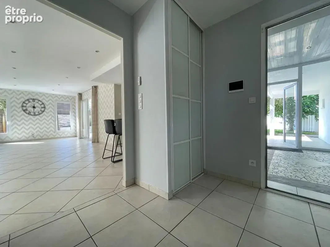 Maison Pessac 7 pièce(s) 5 CHAMBRES + BUREAU 194 m2 - photo 6