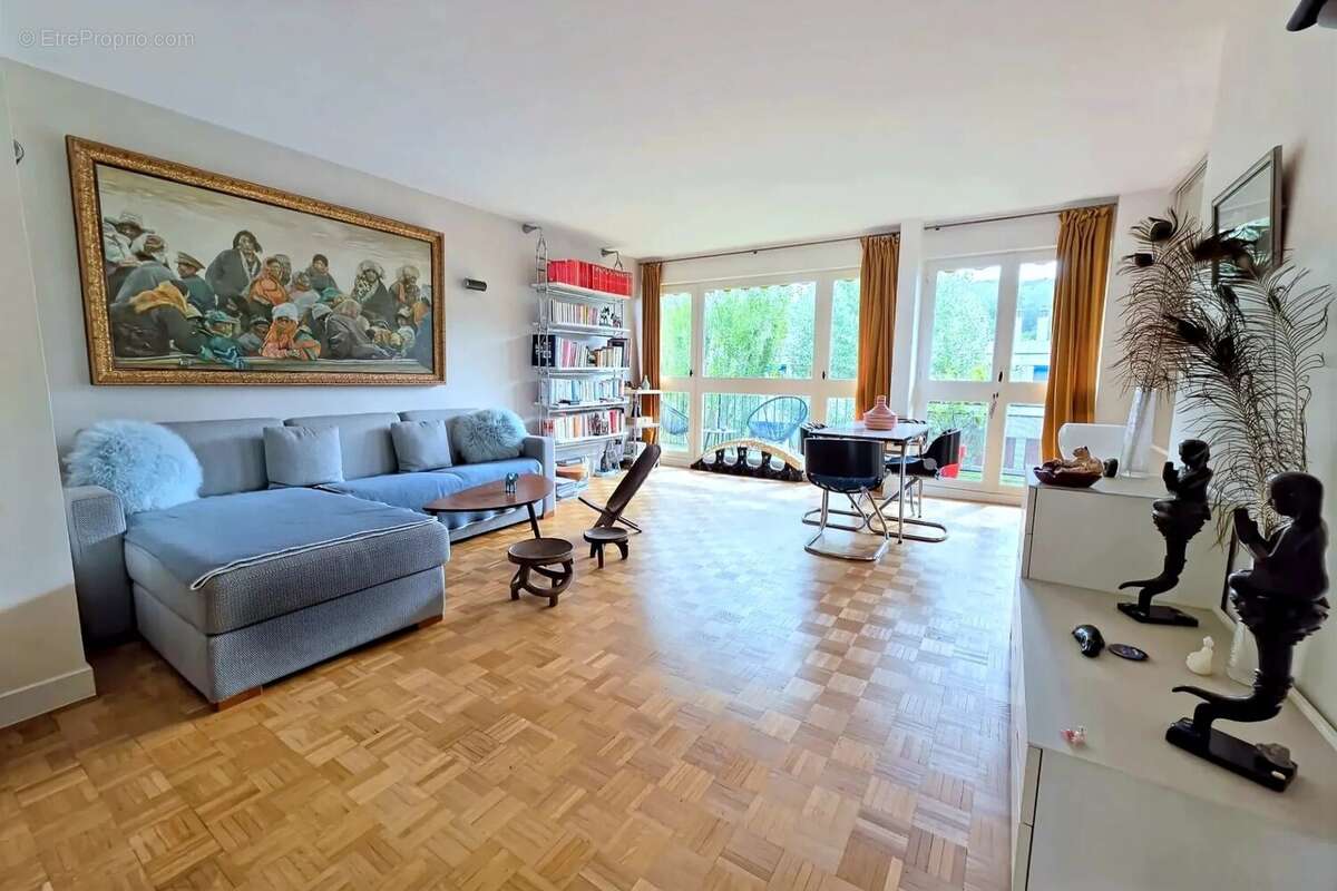 Appartement à BOUGIVAL